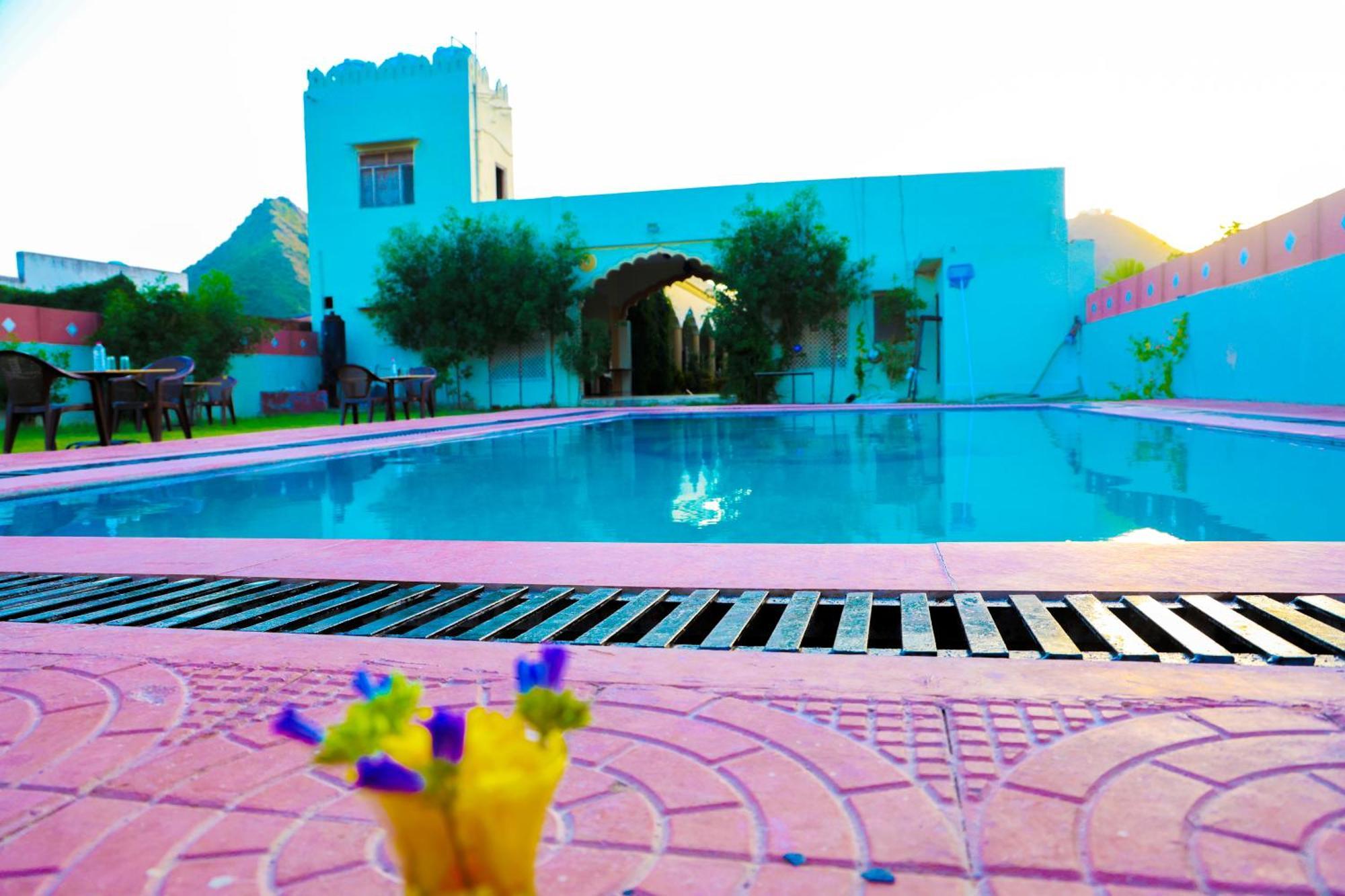 Hotel Mewad Haveli Пушкар Экстерьер фото