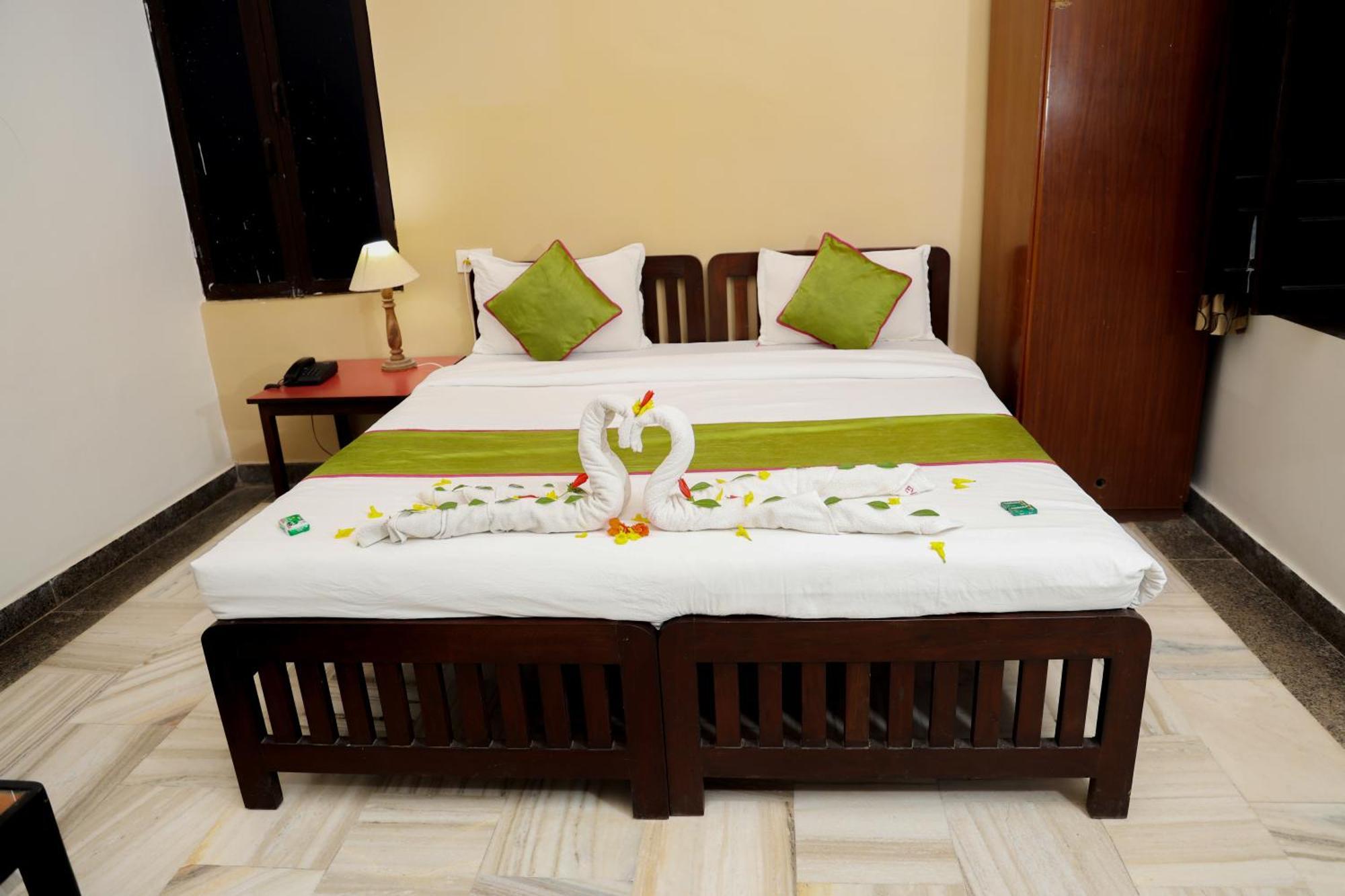 Hotel Mewad Haveli Пушкар Экстерьер фото
