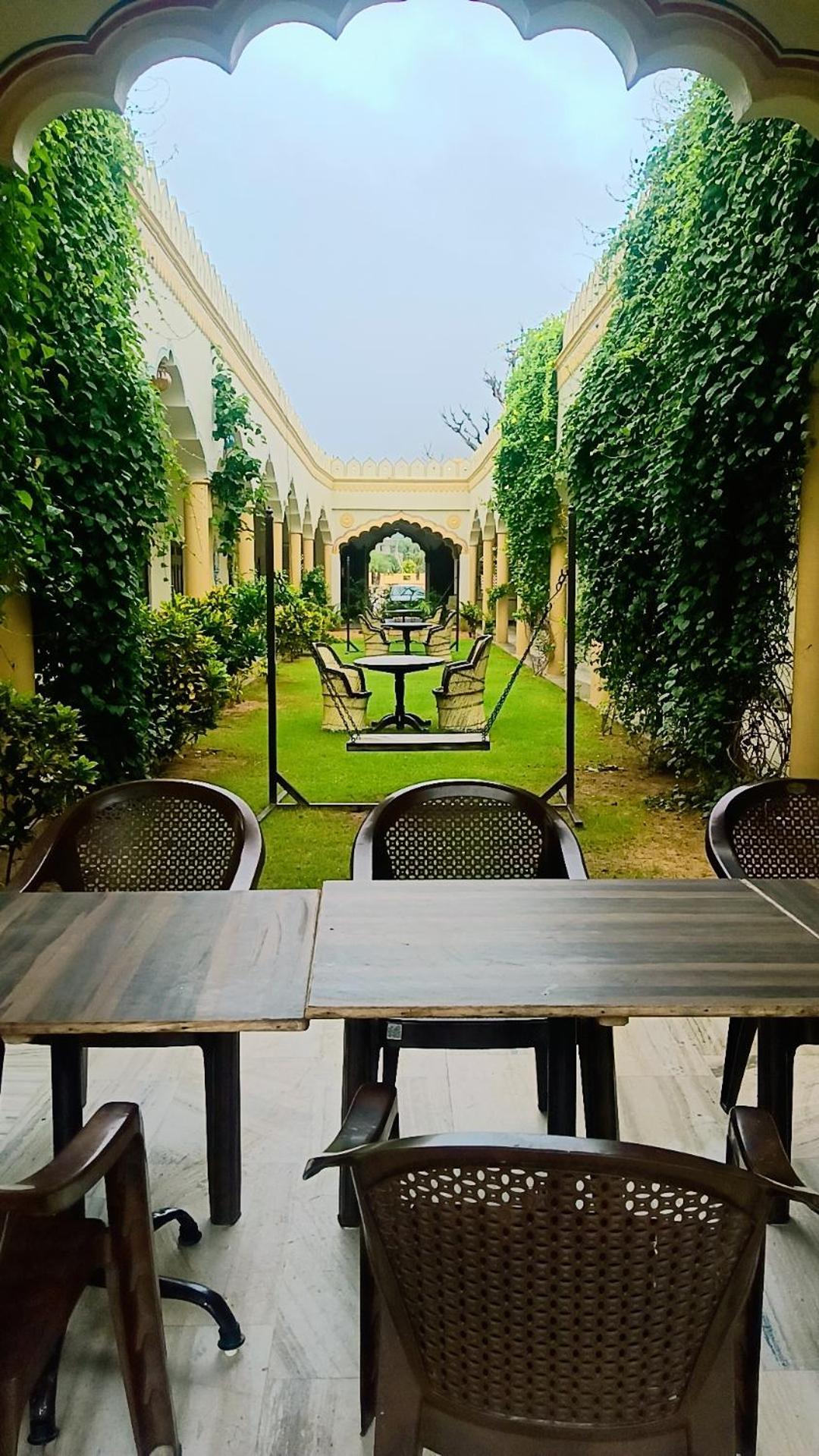 Hotel Mewad Haveli Пушкар Экстерьер фото