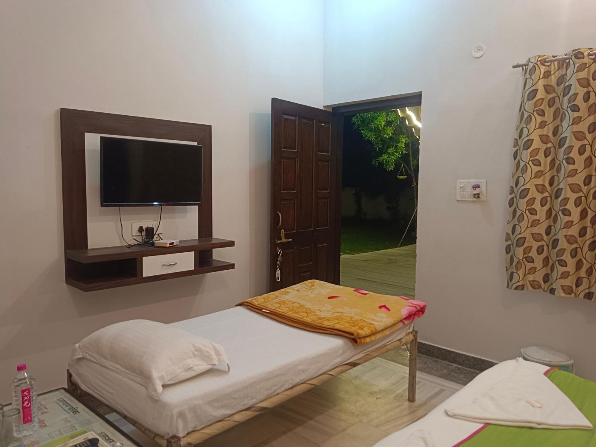 Hotel Mewad Haveli Пушкар Экстерьер фото